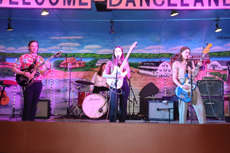 Shaking it up at the Salt Shaker Local news